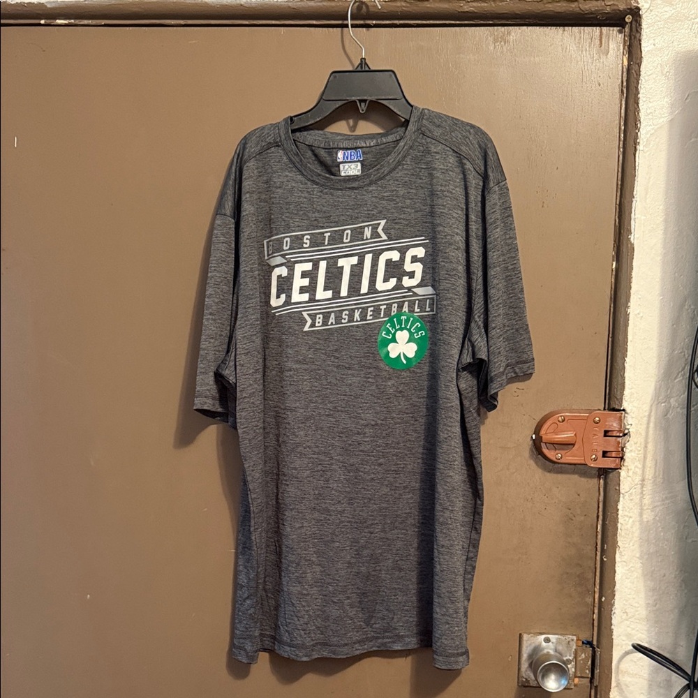 Boston Celtics TX3 Gray T-Shirt Size XL